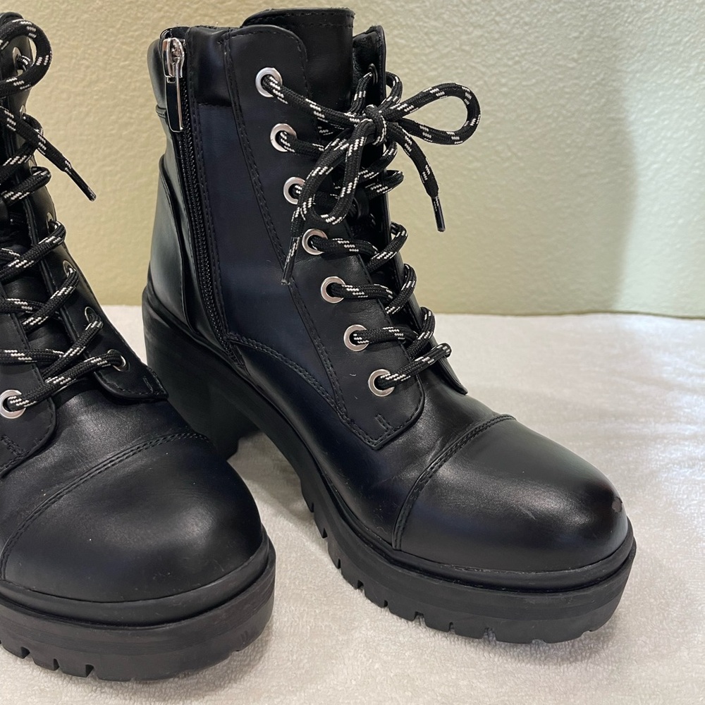 CLOSET CLOSEOUT SALE - Nine West Black Lace-Up Platform Block Heel Boots - Picture 5 of 12